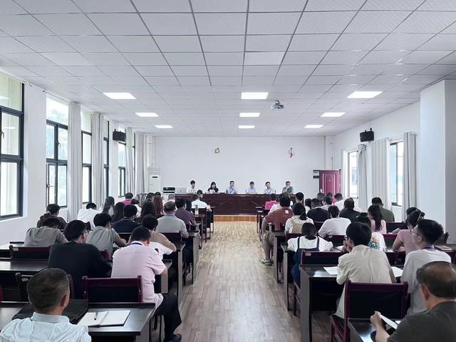 岳阳市巴陵职业技术学校,岳阳软件与信息服务,计算机应用招生 岳阳市巴陵职业技术学校,岳阳软件与信息服务,计算机应用招生